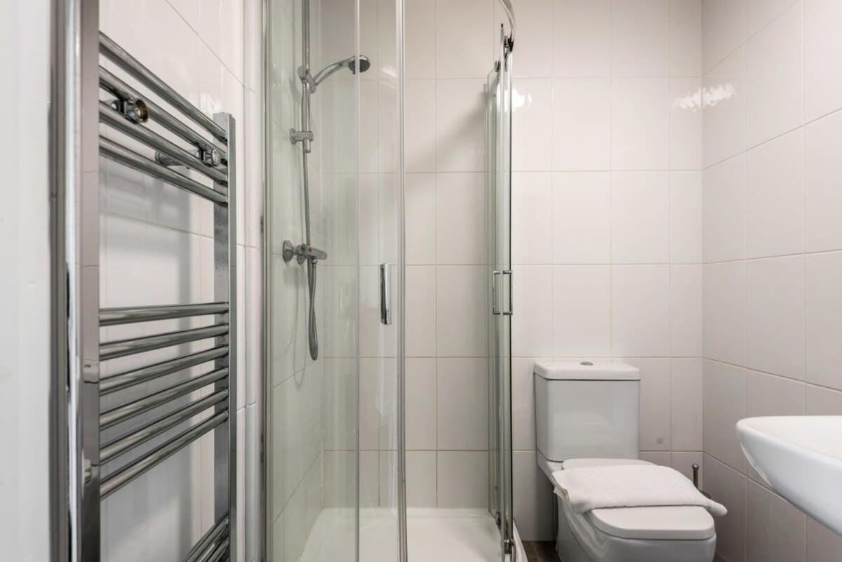 Modern & Bright Budget Studio In Central Doncaster Apartment ภายนอก รูปภาพ