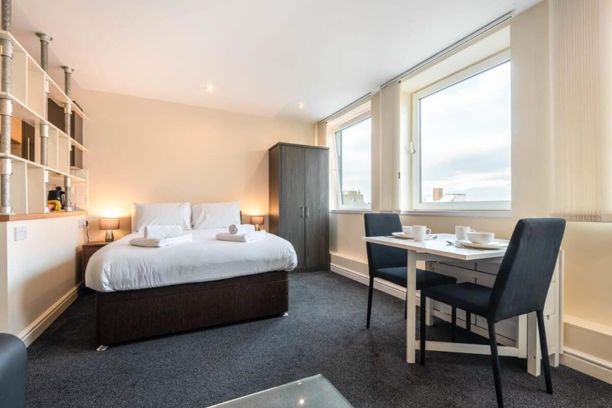 Modern & Bright Budget Studio In Central Doncaster Apartment ภายนอก รูปภาพ