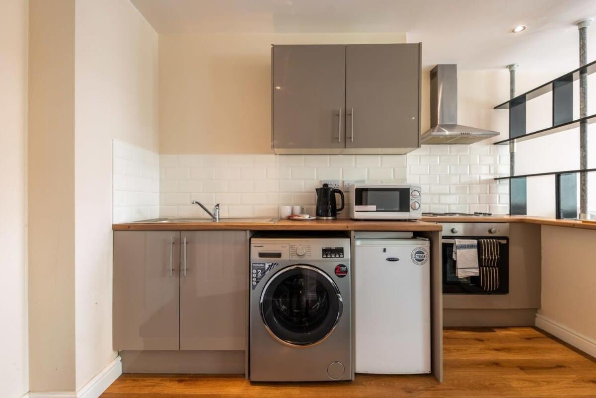 Modern & Bright Budget Studio In Central Doncaster Apartment ภายนอก รูปภาพ