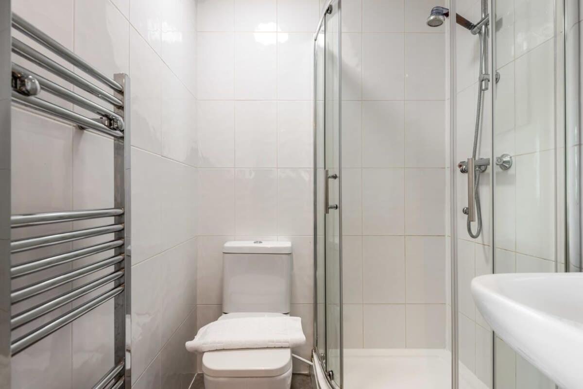 Modern & Bright Budget Studio In Central Doncaster Apartment ภายนอก รูปภาพ