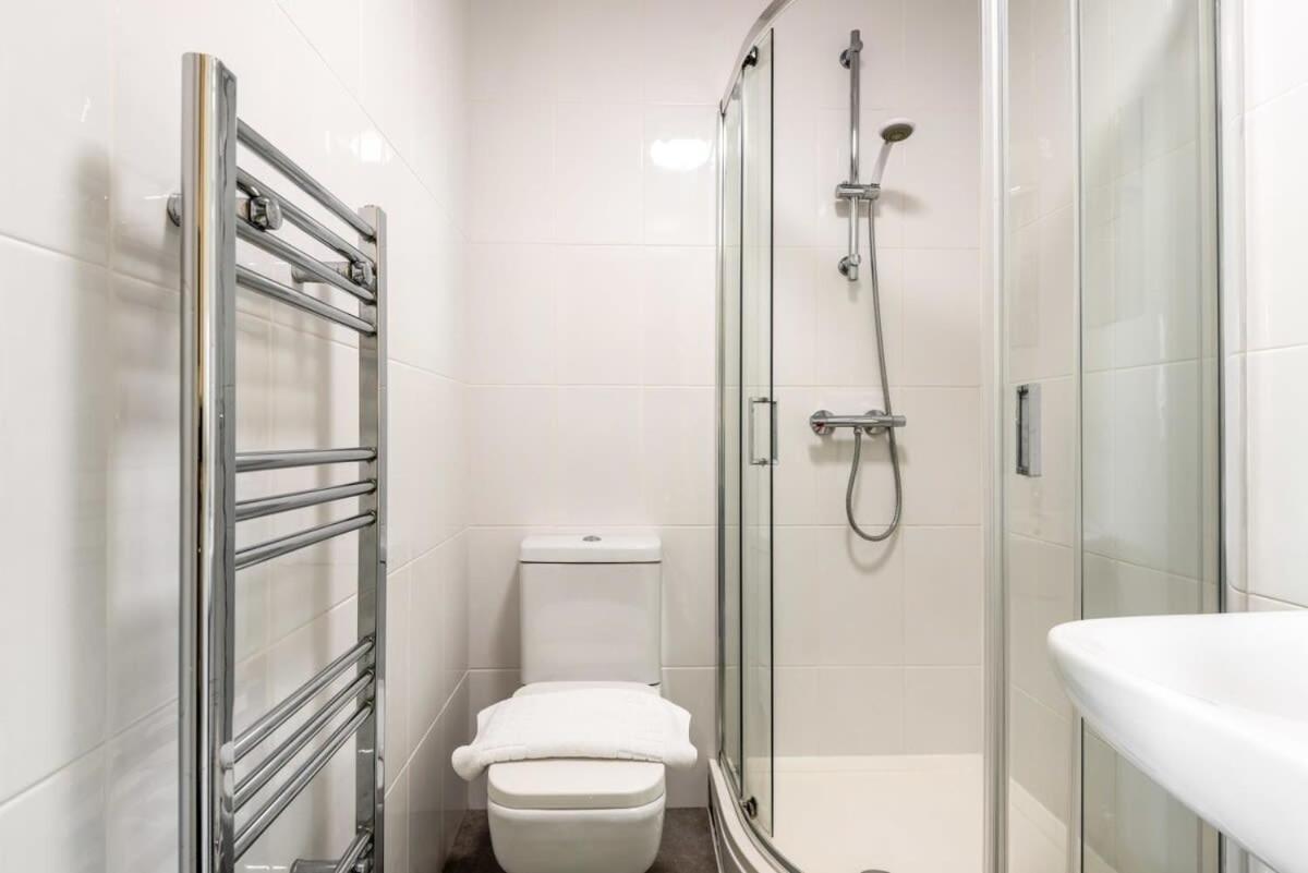 Modern & Bright Budget Studio In Central Doncaster Apartment ภายนอก รูปภาพ