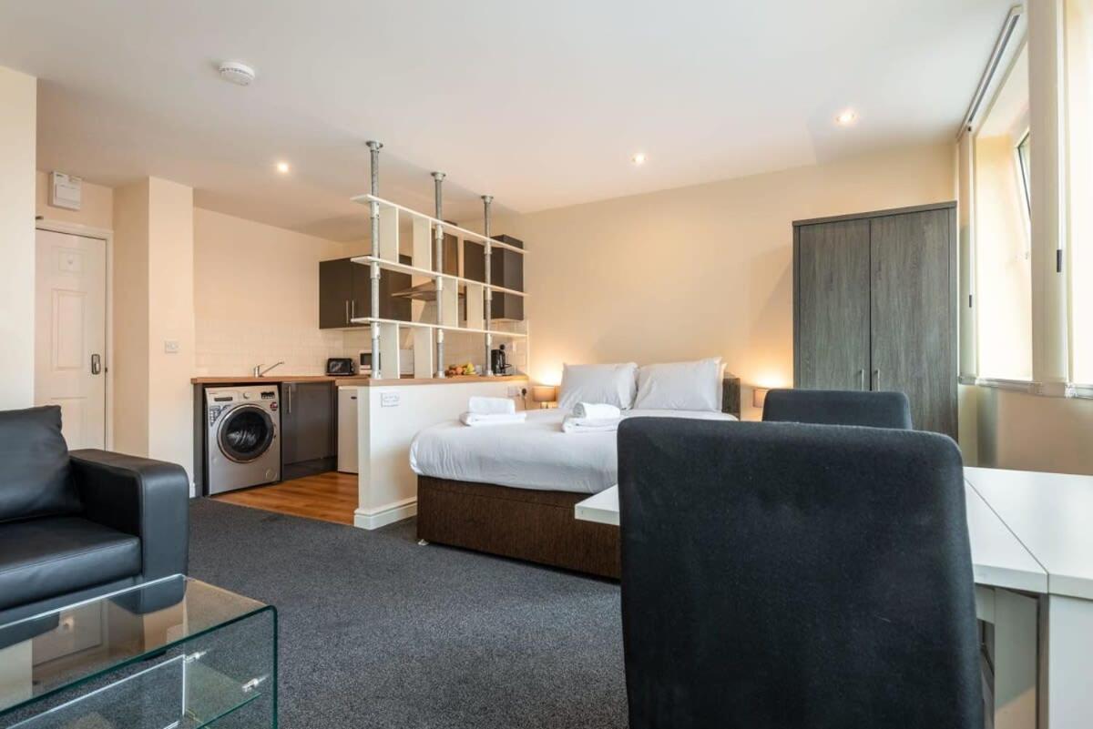 Modern & Bright Budget Studio In Central Doncaster Apartment ภายนอก รูปภาพ