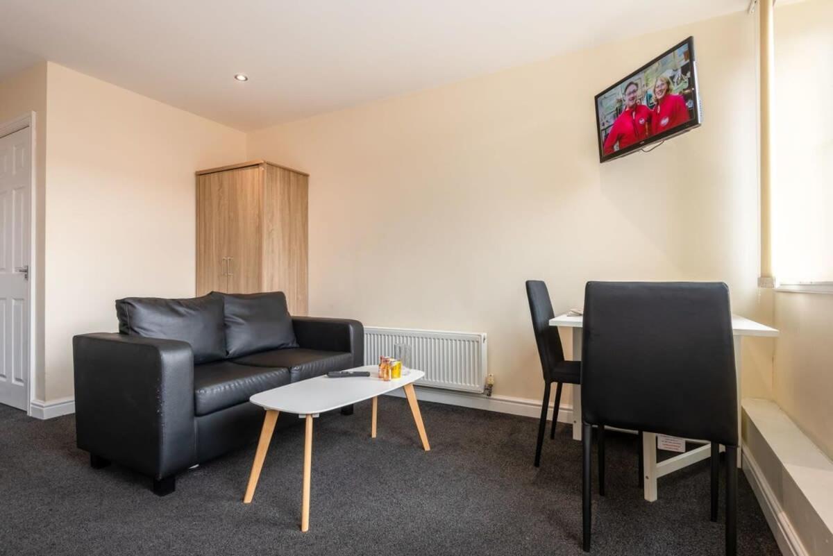 Modern & Bright Budget Studio In Central Doncaster Apartment ภายนอก รูปภาพ