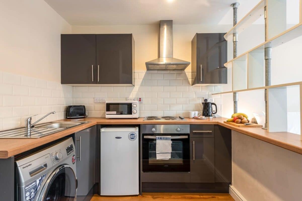 Modern & Bright Budget Studio In Central Doncaster Apartment ภายนอก รูปภาพ