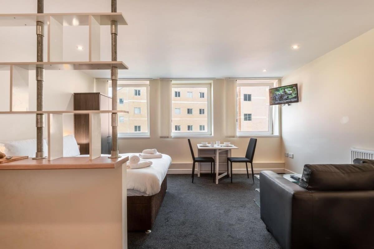 Modern & Bright Budget Studio In Central Doncaster Apartment ภายนอก รูปภาพ