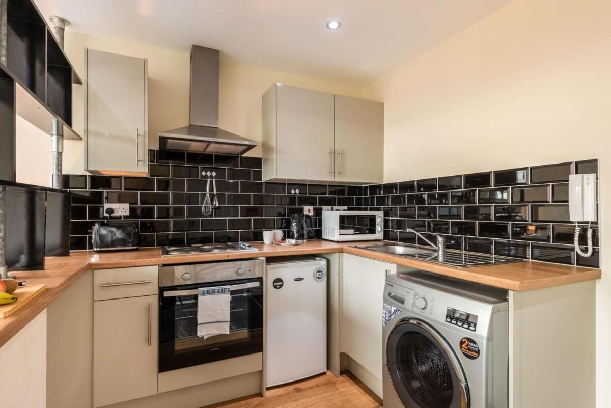 Modern & Bright Budget Studio In Central Doncaster Apartment ภายนอก รูปภาพ